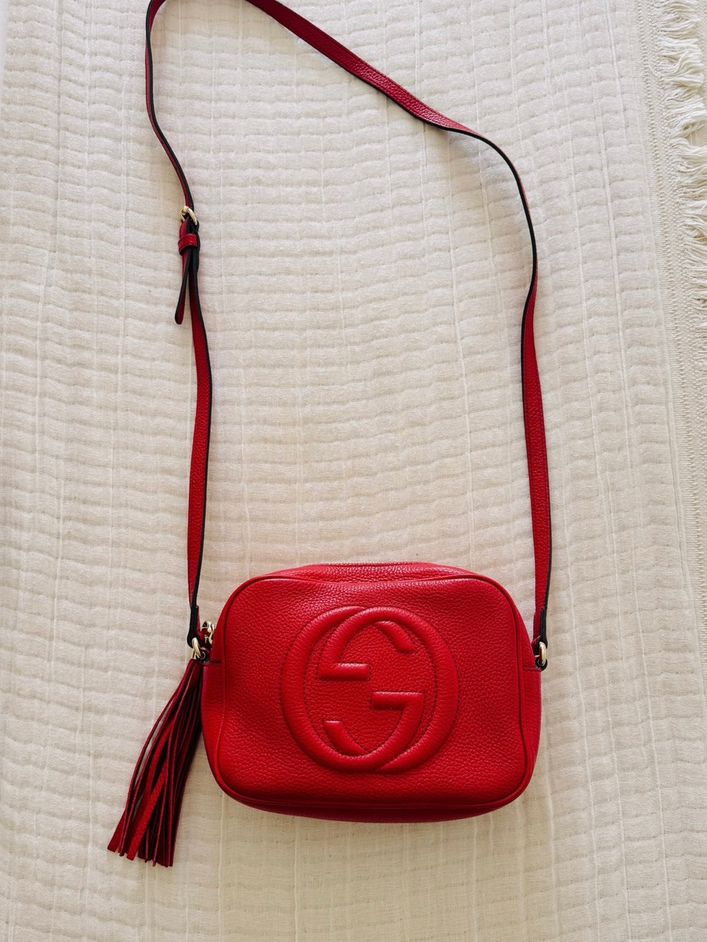 Pebbled Calfskin Small Soho Disco Bag Vibrant Red